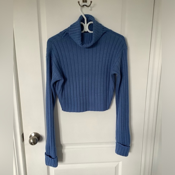 Dark blue turtleneck sweater - Picture 1 of 3